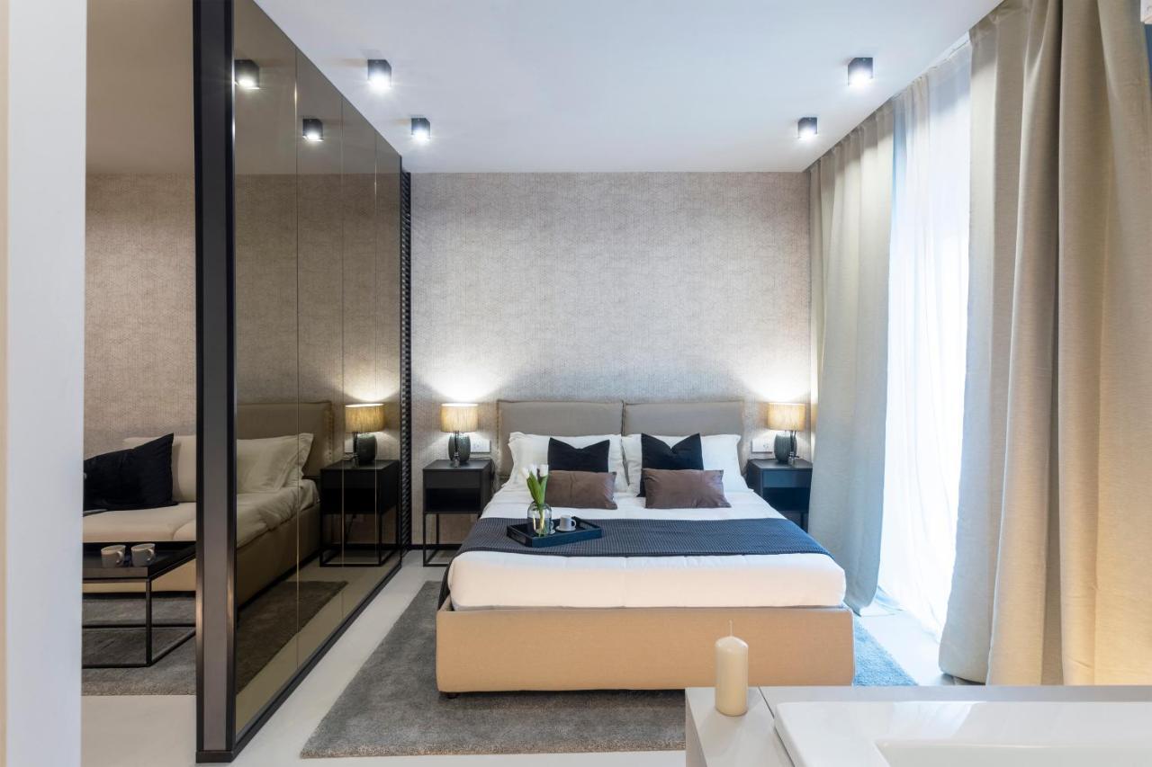 Ostia Holiday Greed Lounge Privee Luaran gambar