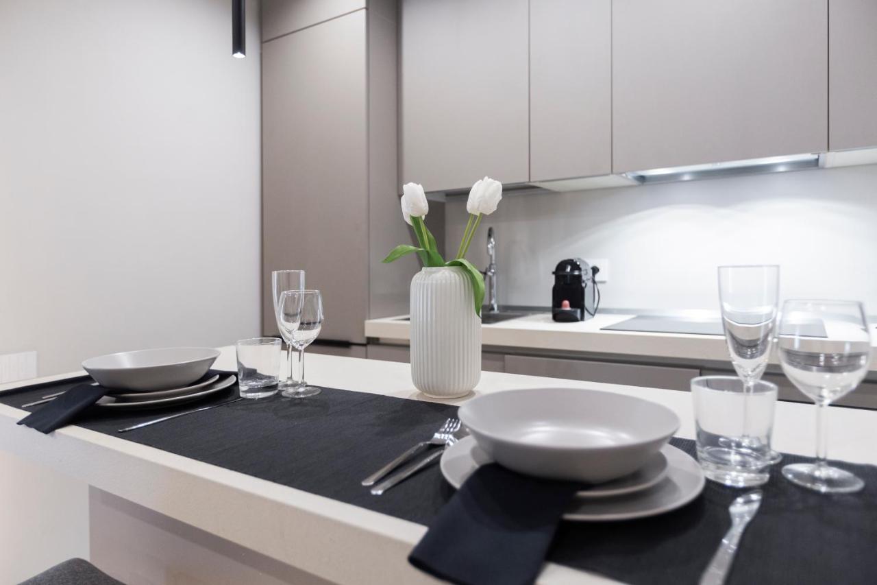 Ostia Holiday Greed Lounge Privee Luaran gambar