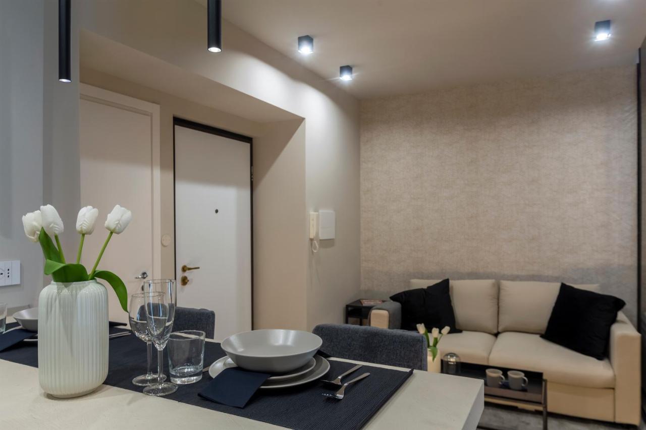 Ostia Holiday Greed Lounge Privee Luaran gambar
