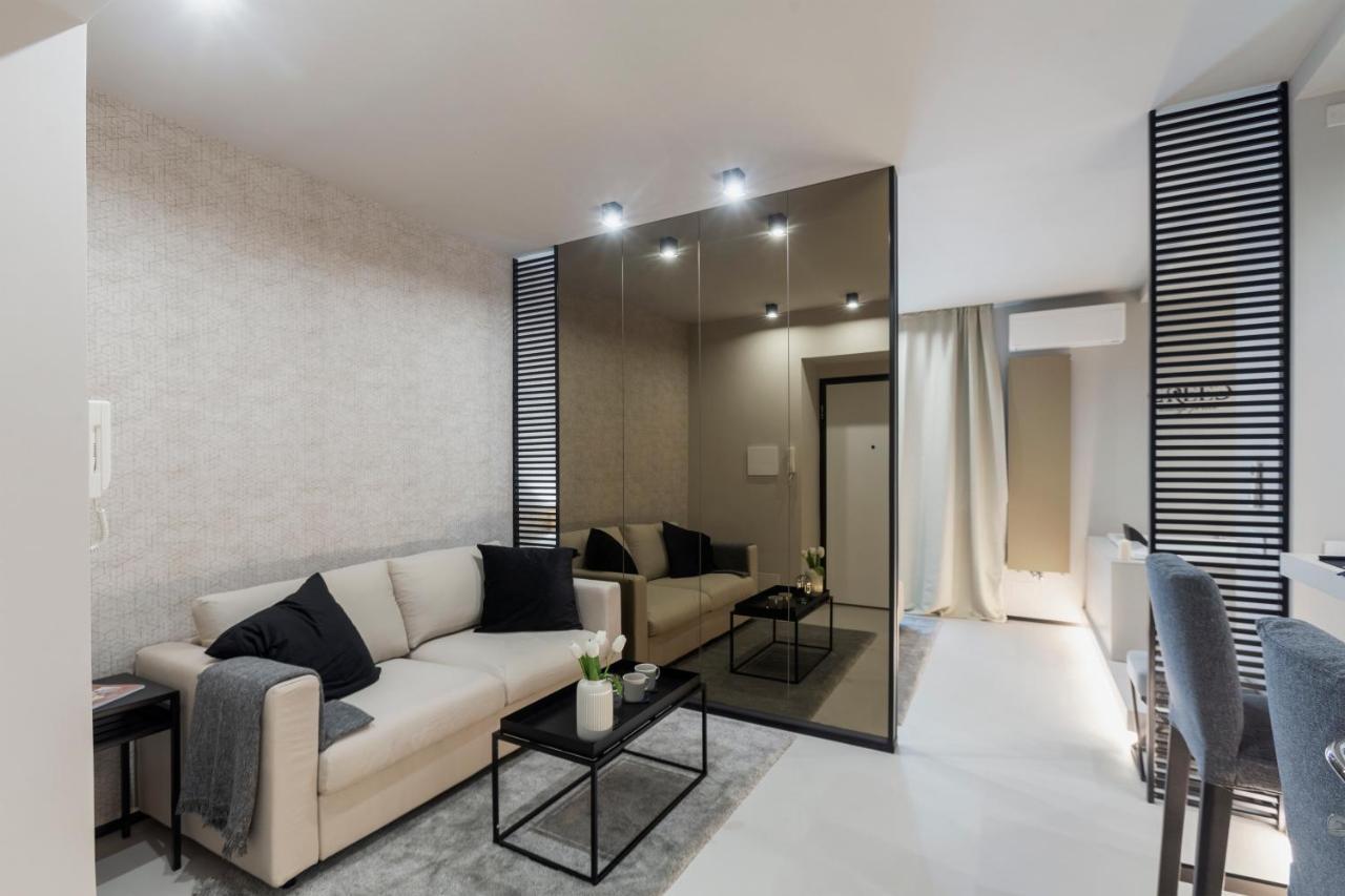 Ostia Holiday Greed Lounge Privee Luaran gambar